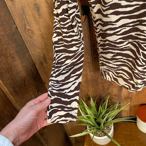 Jones New York Brown/Cream Zebra Print Cardigan - Size Small - Picture 5 of 11